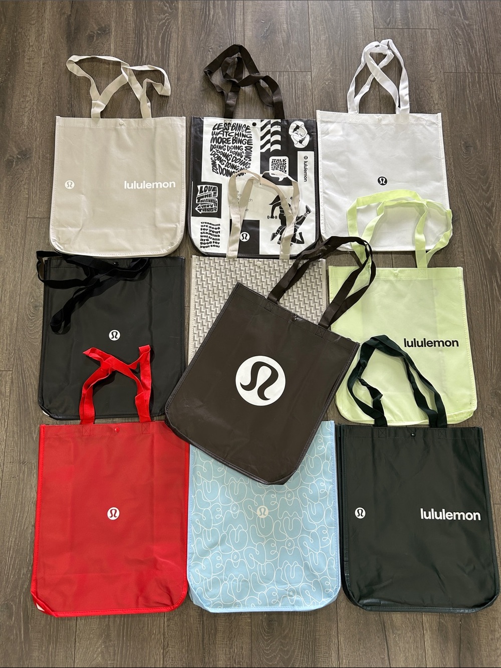 10 pieces Lululemon reusable shopping tote bags- large size